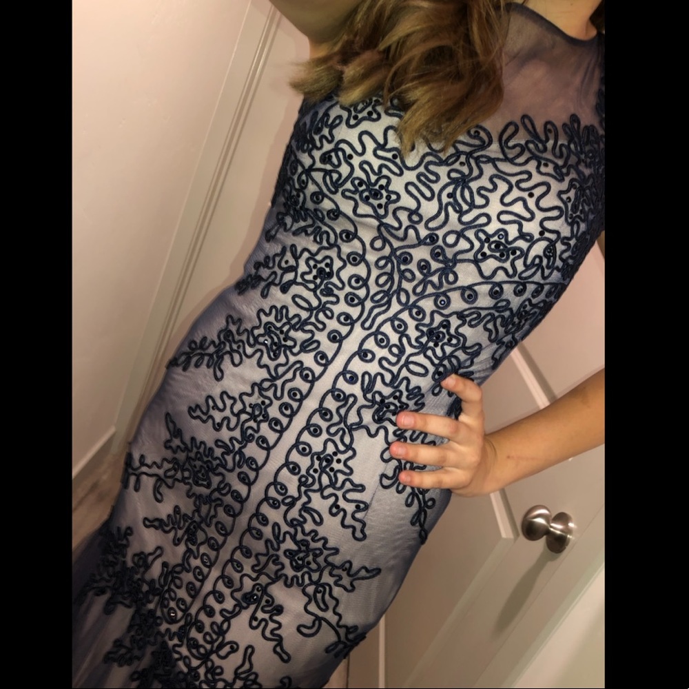 Formal Dress 💙💙 - Picture 7 of 11